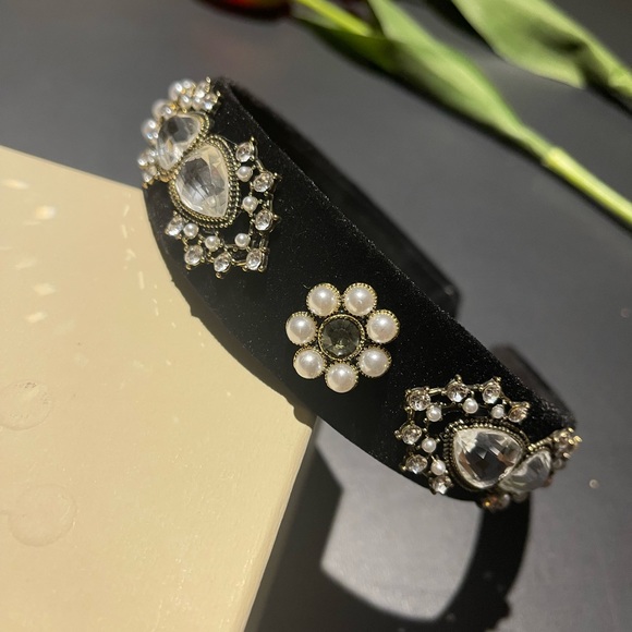 Headbands - Picture 1 of 3